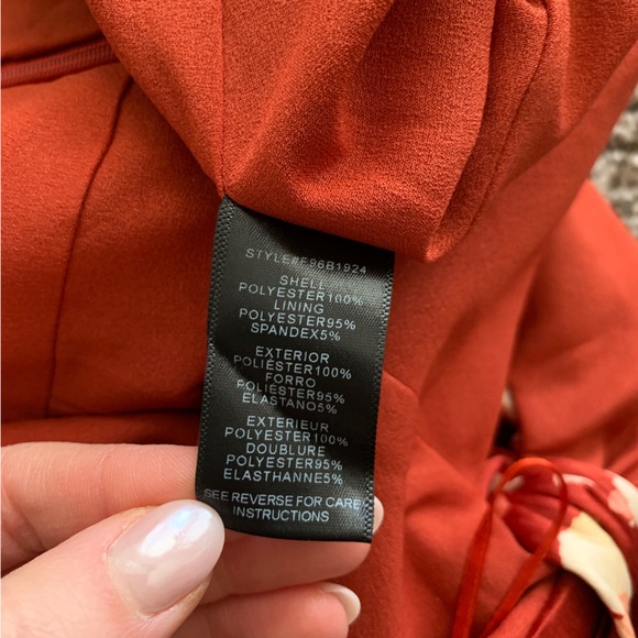 NWOT ADELYN RAE BOW FRONT ABSTRACT JUMPSUIT - Picture 8 of 9